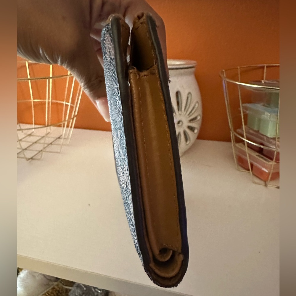 Michael Kors Brown MK Logo Zip Wallet - Picture 5 of 13